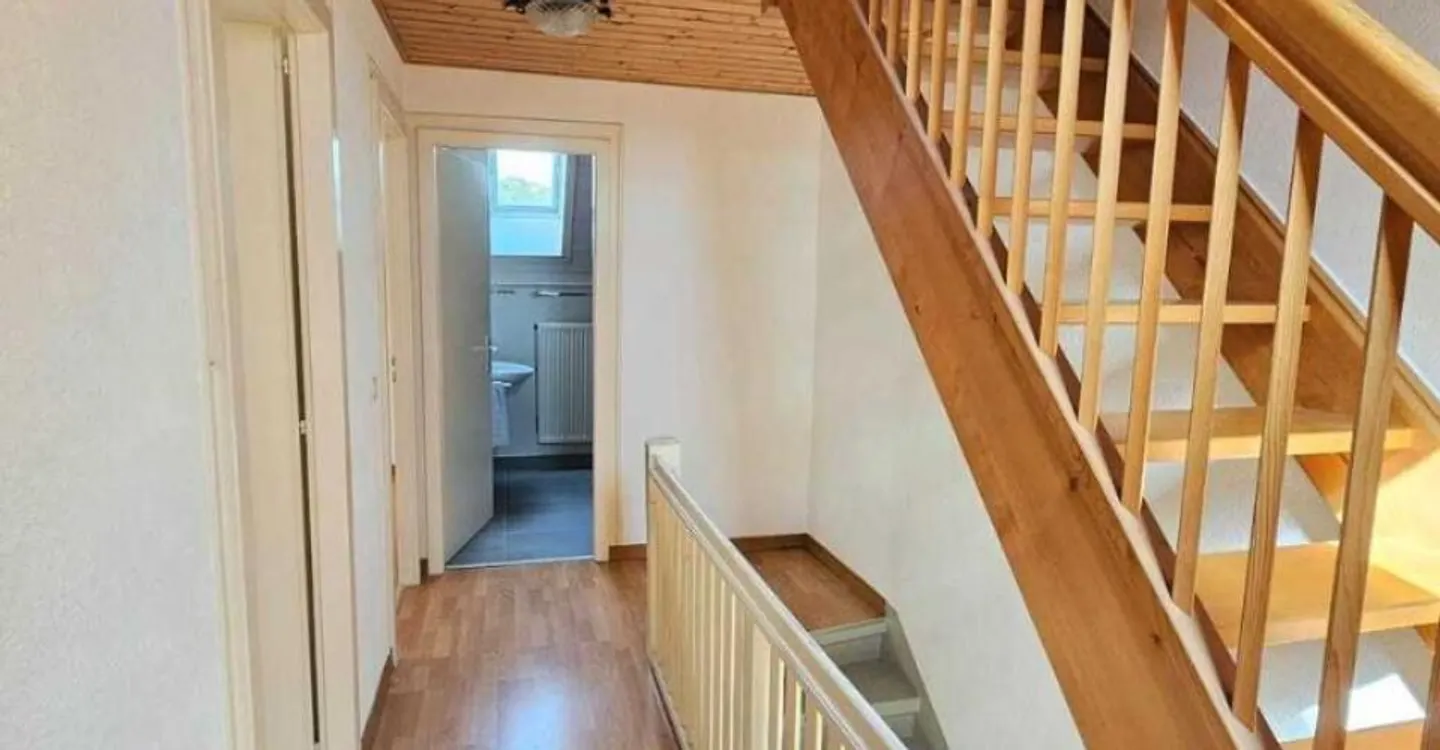 Charmante maison bifamiliale de 4.5 pièces à Nyon - Foto 5 di 12