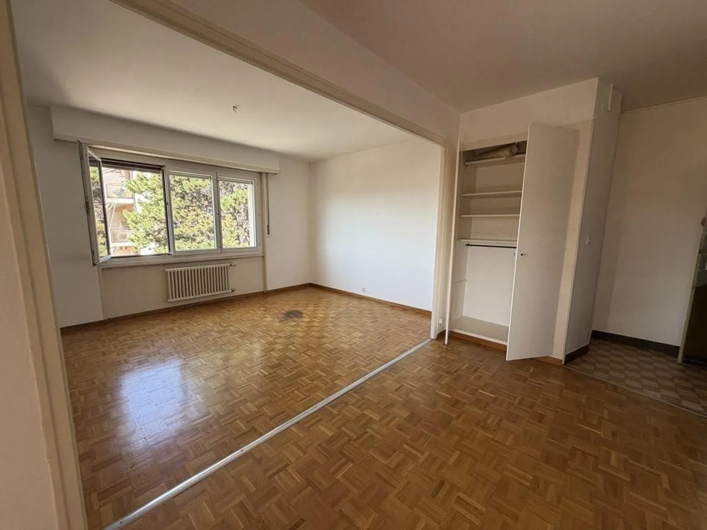 Charmant appartement 2.5 pièces - Photo 3 sur 6