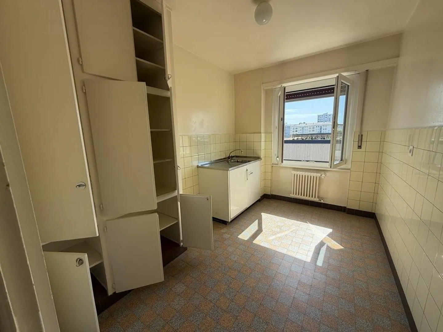 Charmant appartement 2.5 pièces - Photo 4 sur 6