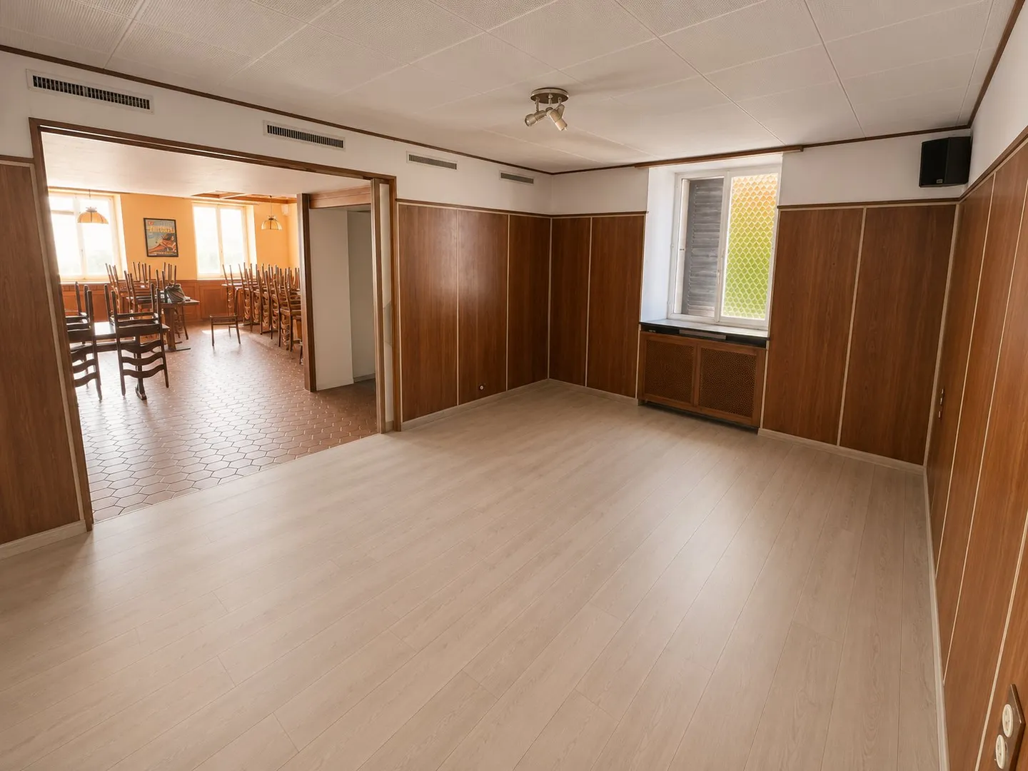 Commercial Space for Restaurant - Photo 15 of 19