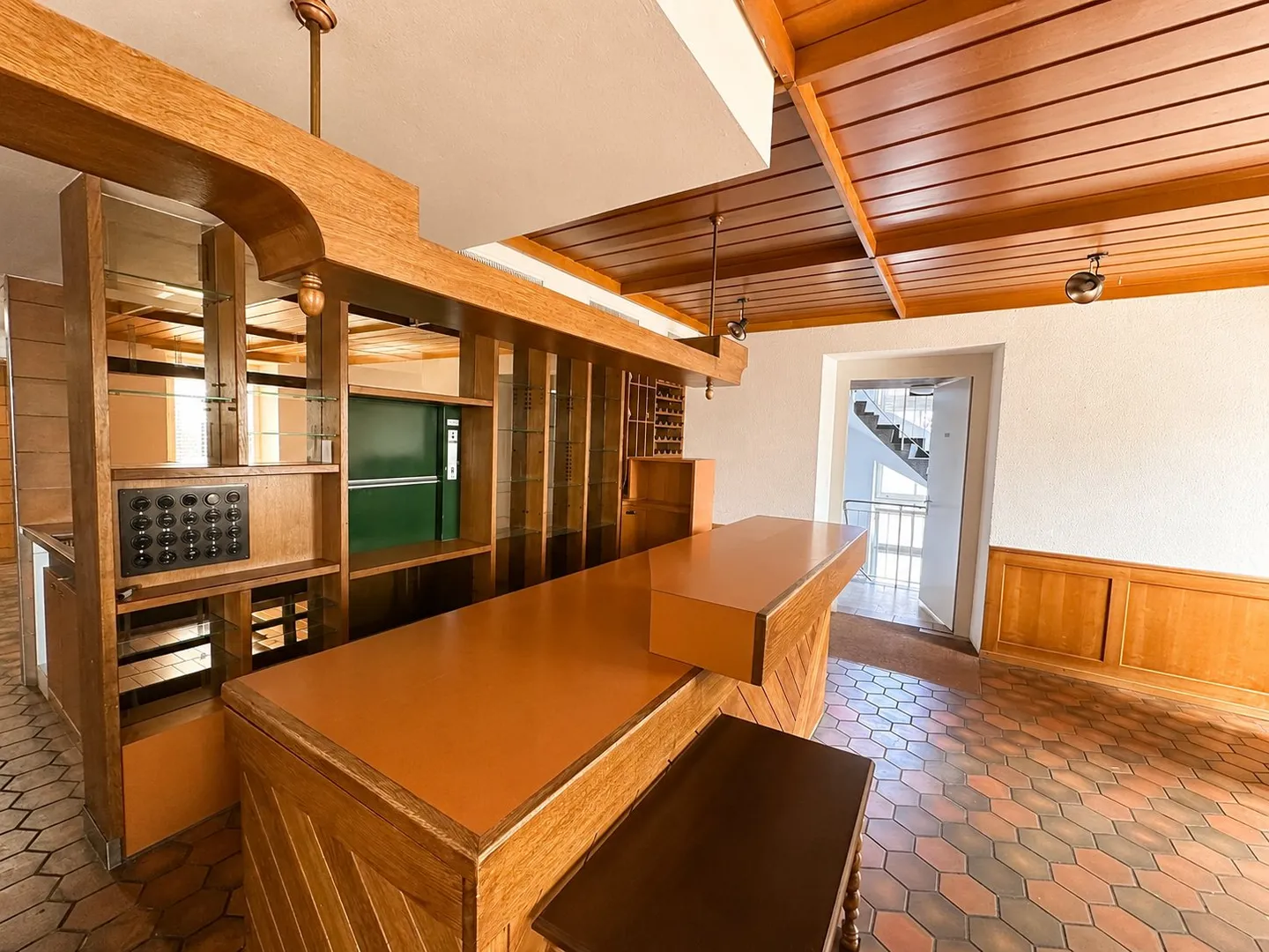 Commercial Space for Restaurant - Photo 10 of 19