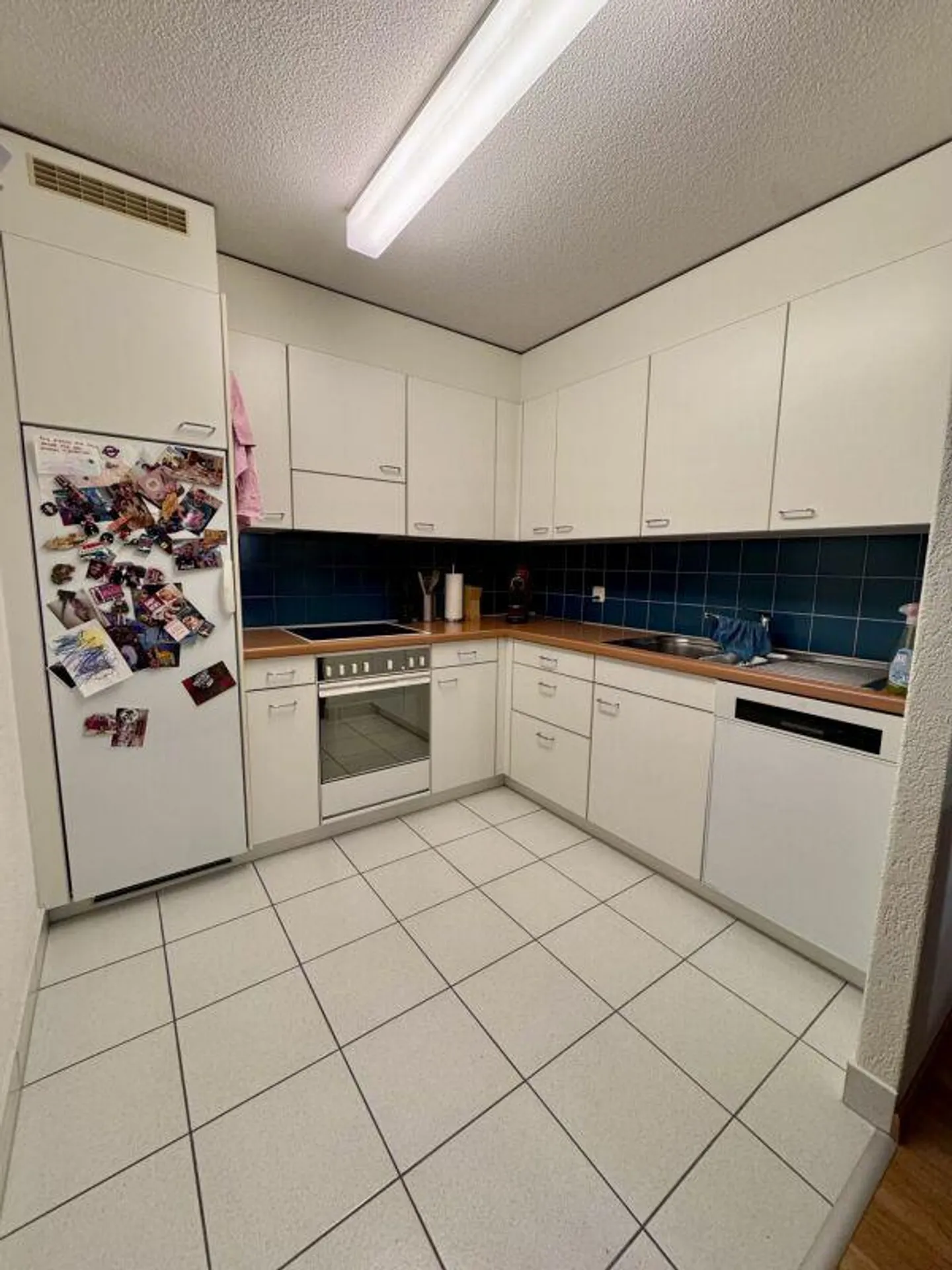 Appartement au rez-de-chaussée avec patio - Photo 2 sur 4