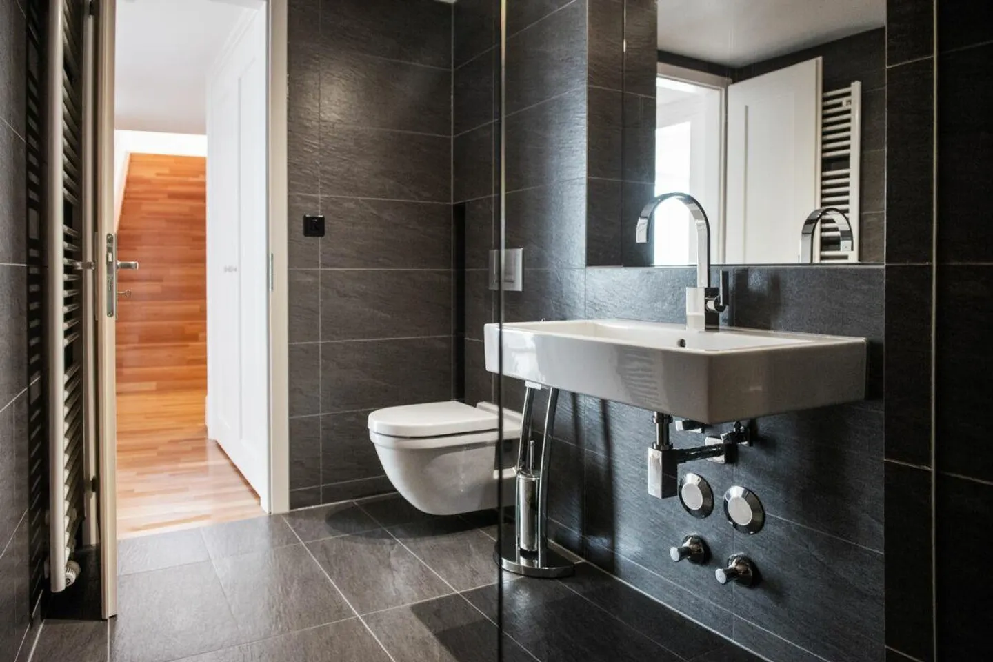 Vivre avec Histoire : Appartement de 4,5 pièces dans la vieille ville de Schaffhouse - Photo 9 sur 11