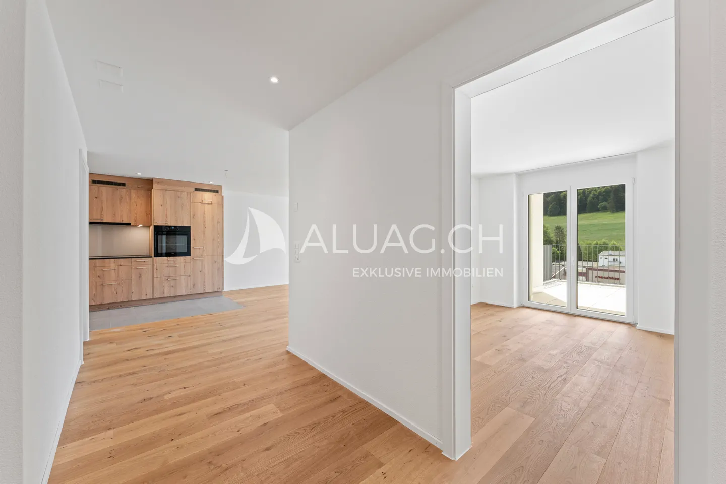 JURA LIVING - CHARMING 3.5 ROOM APARTMENT - Photo 6 of 11