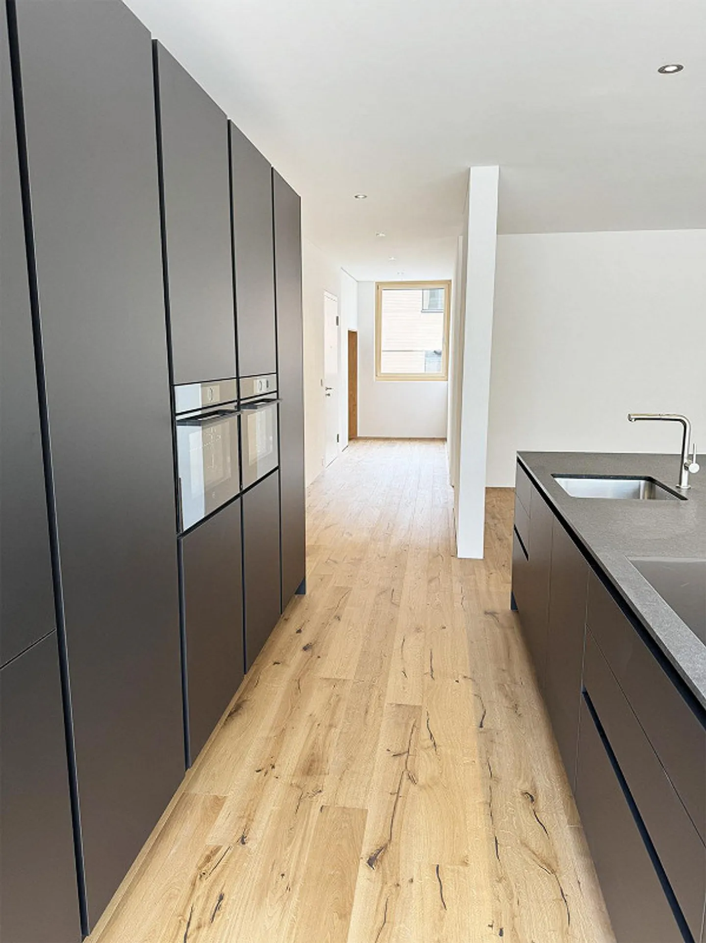 Neur 4.5 Room Apartment with Dream View - Photo 2 of 17