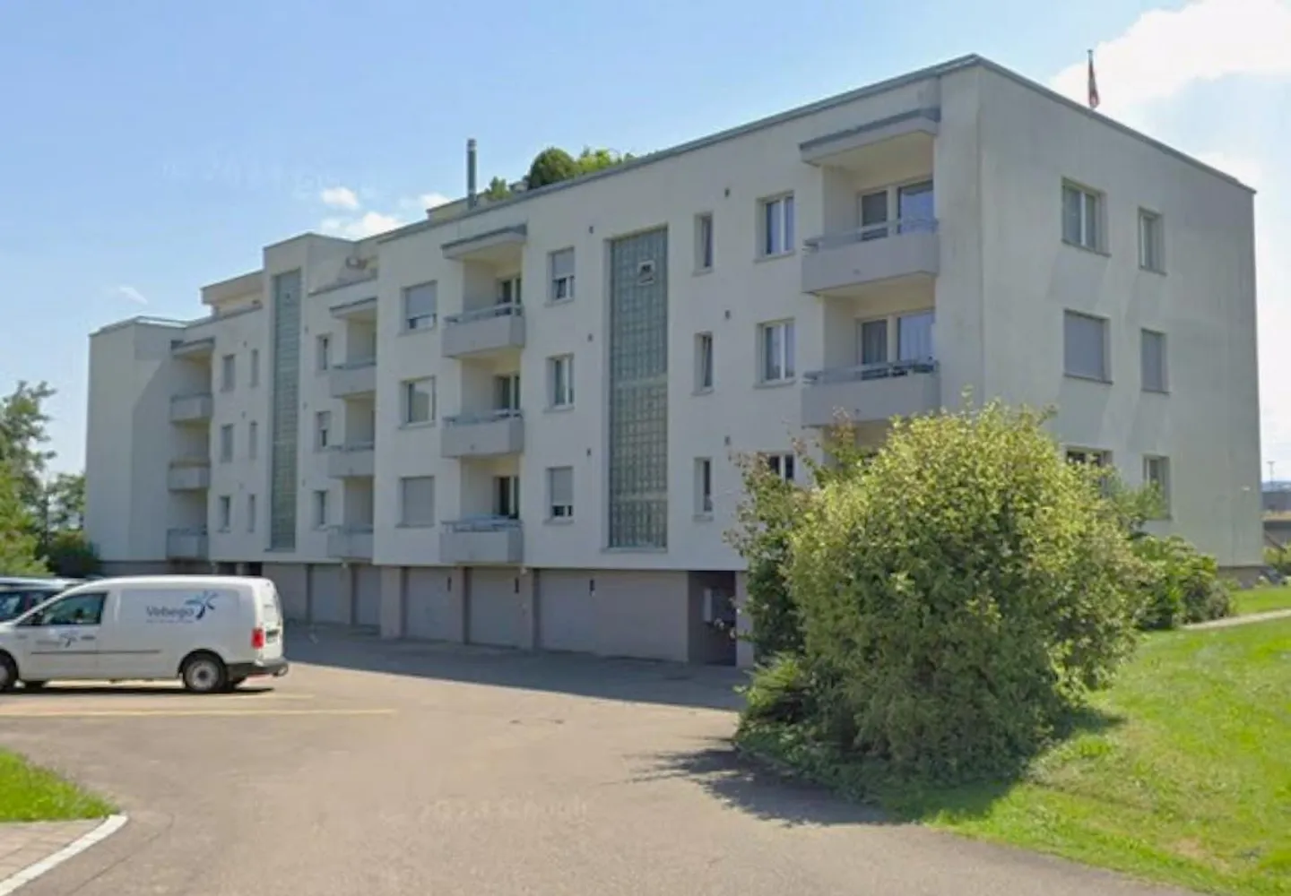 Appartamento luminoso e recentemente ristrutturato di 4,5 locali con due balconi - Foto 1 di 5