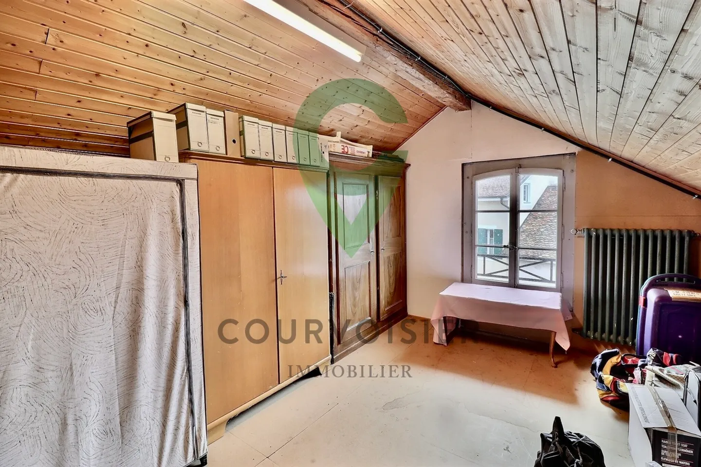 Spacious village house with character and great potential - Photo 11 of 21