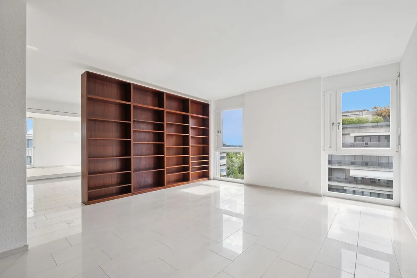 Appartement moderne avec vue - Photo 3 sur 11