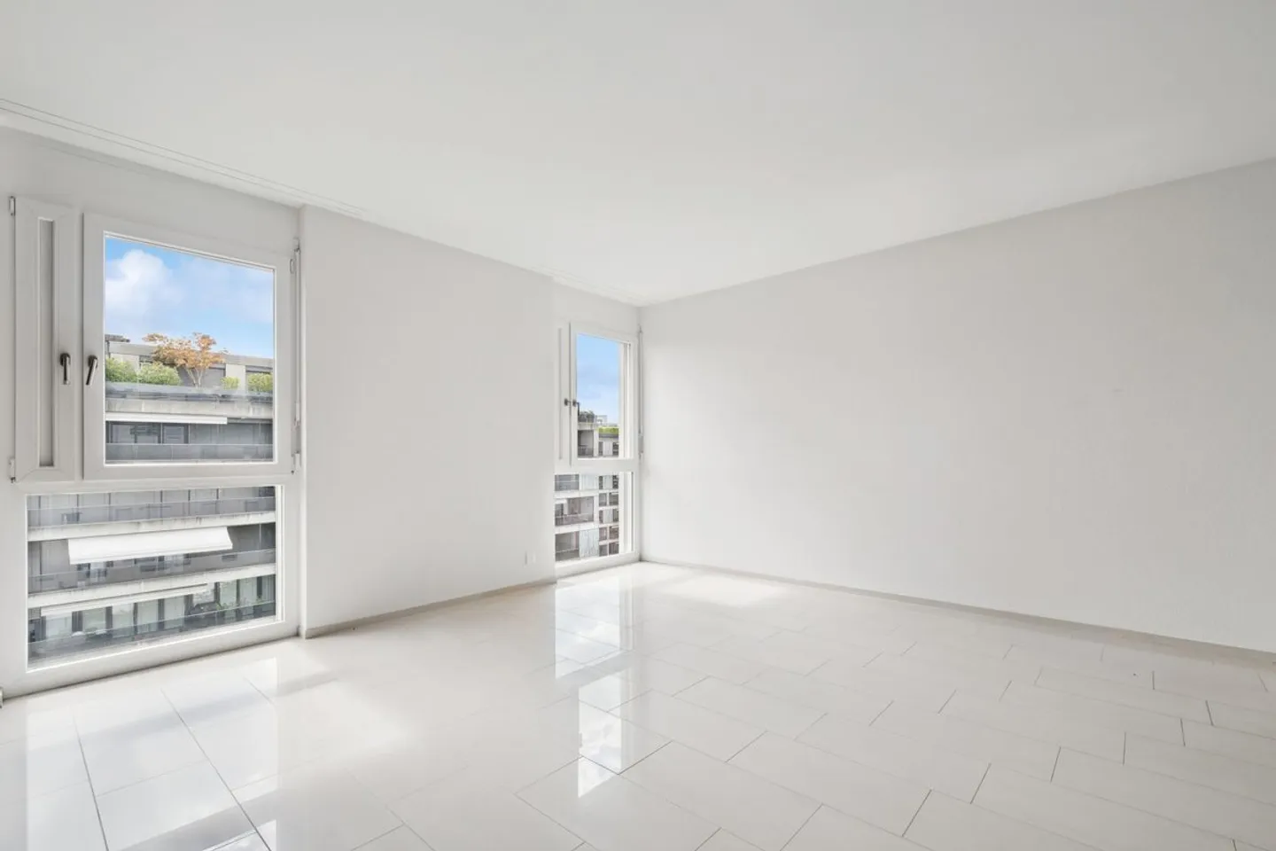 Appartement moderne avec vue - Photo 4 sur 11