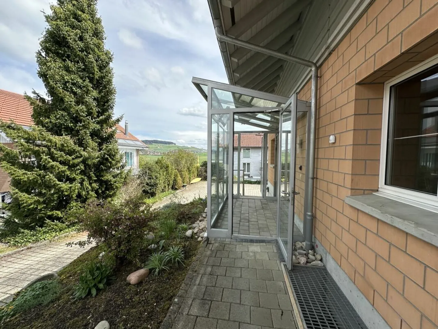 Charmantes Einfamilienhaus - Foto 3 von 13