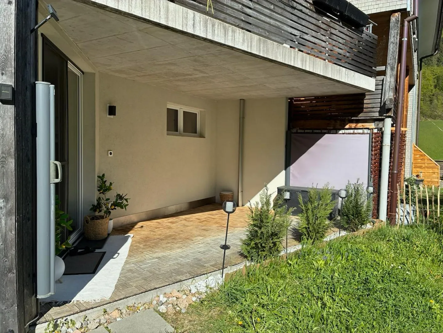 Modern 4.5-room apartment with terrace for rent - Photo 2 of 12