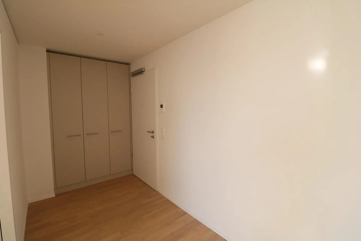 4.5-room apartment in the heart of Neuhausen - Photo 3 of 10