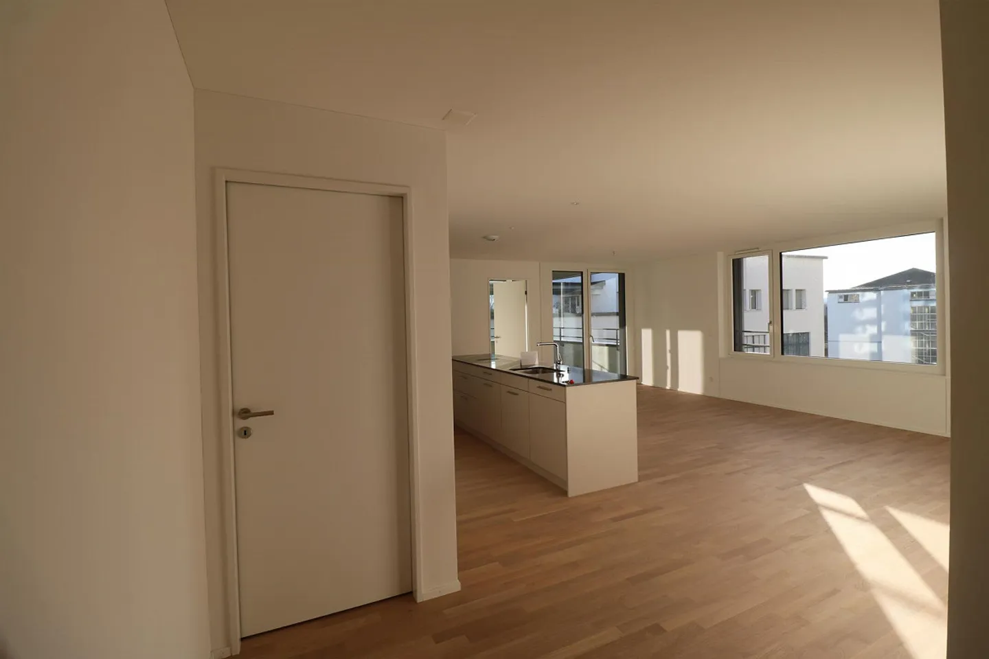 4.5-room apartment in the heart of Neuhausen - Photo 4 of 10
