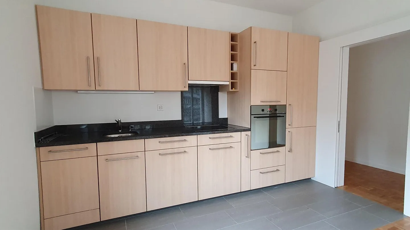 2.5 Room Apartment in Zurich - Photo 4 of 8