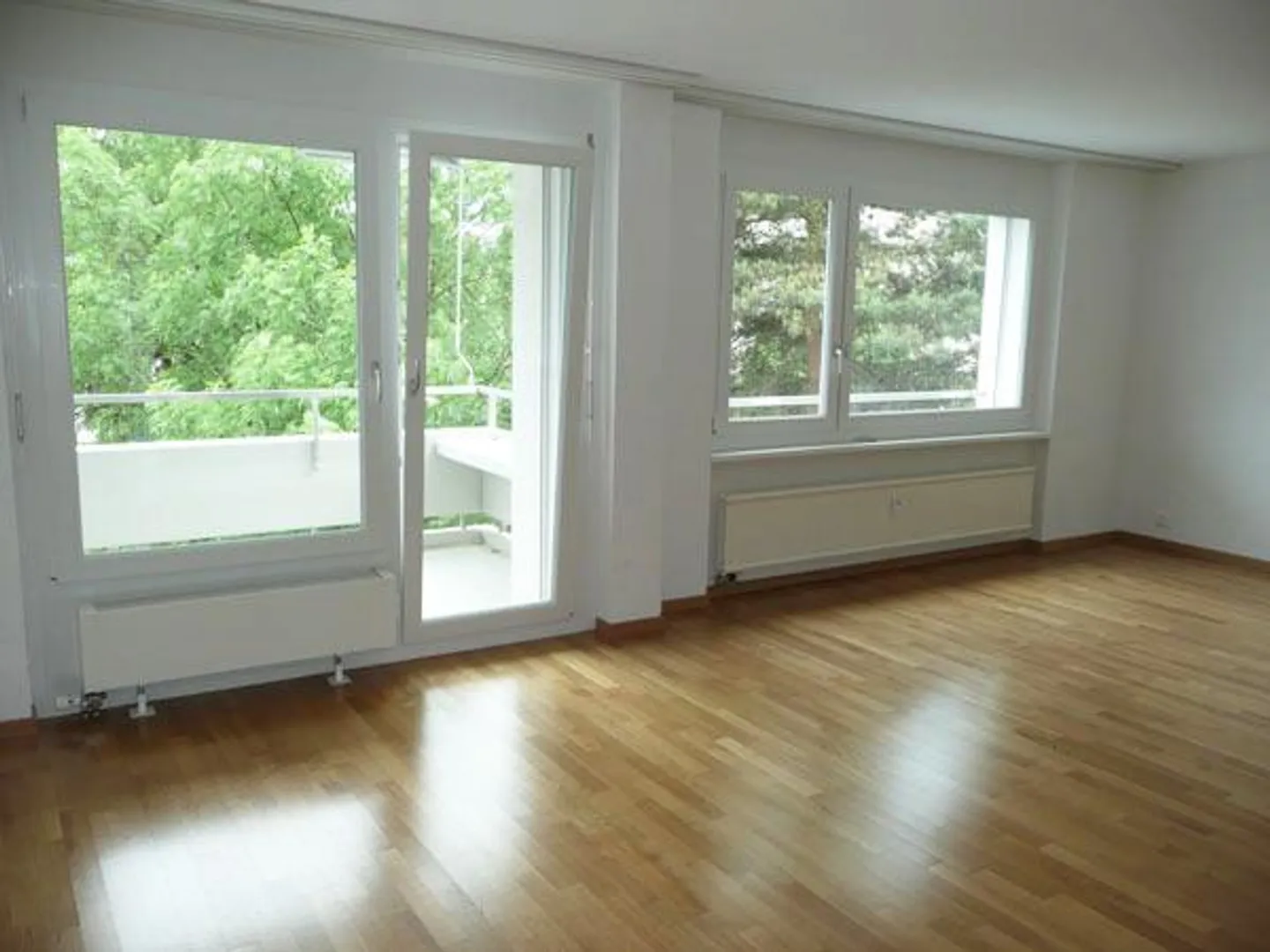 Ruhige und grüne Wohnlage! - Foto 2 von 5