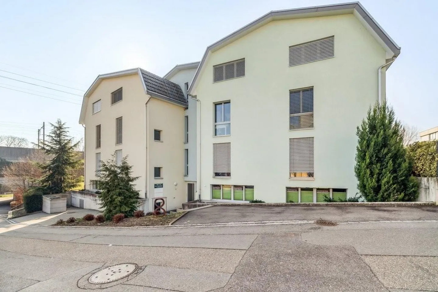 Grosszügig und komfortabel - Foto 1 von 11