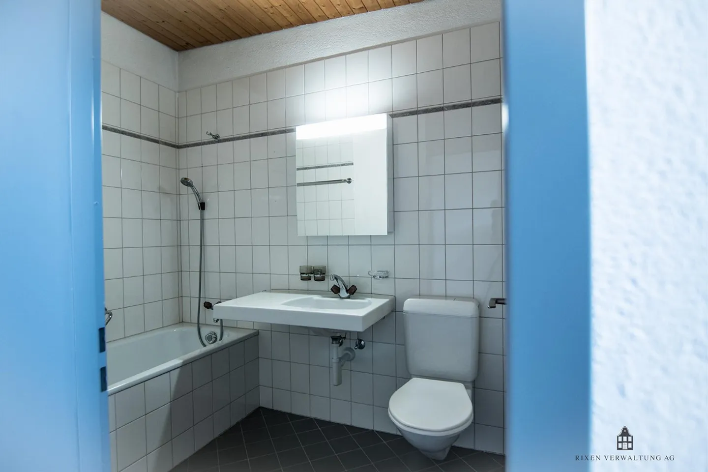 Geräumige Attikawohnung - Foto 3 von 9