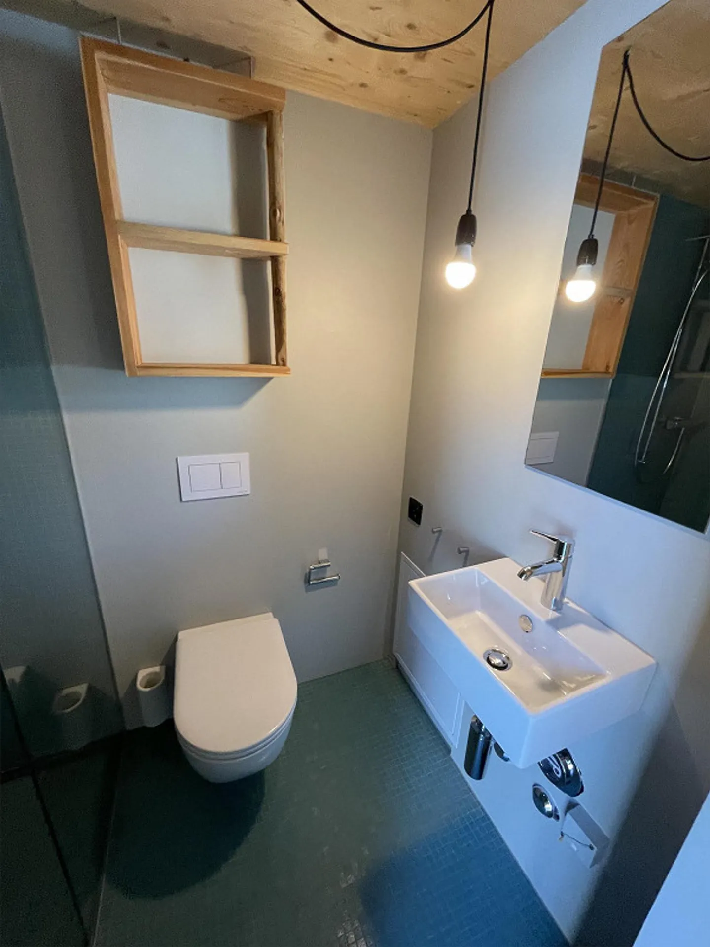 Studio apartment in an old textile factory - Photo 7 of 12
