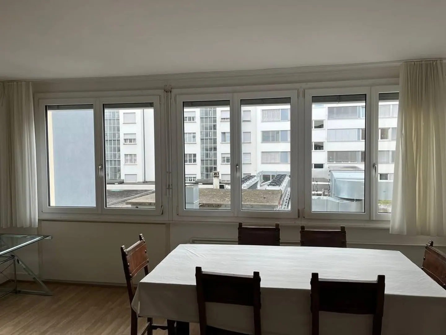 Charmant Appartement 4 Pièces - Photo 4 sur 9