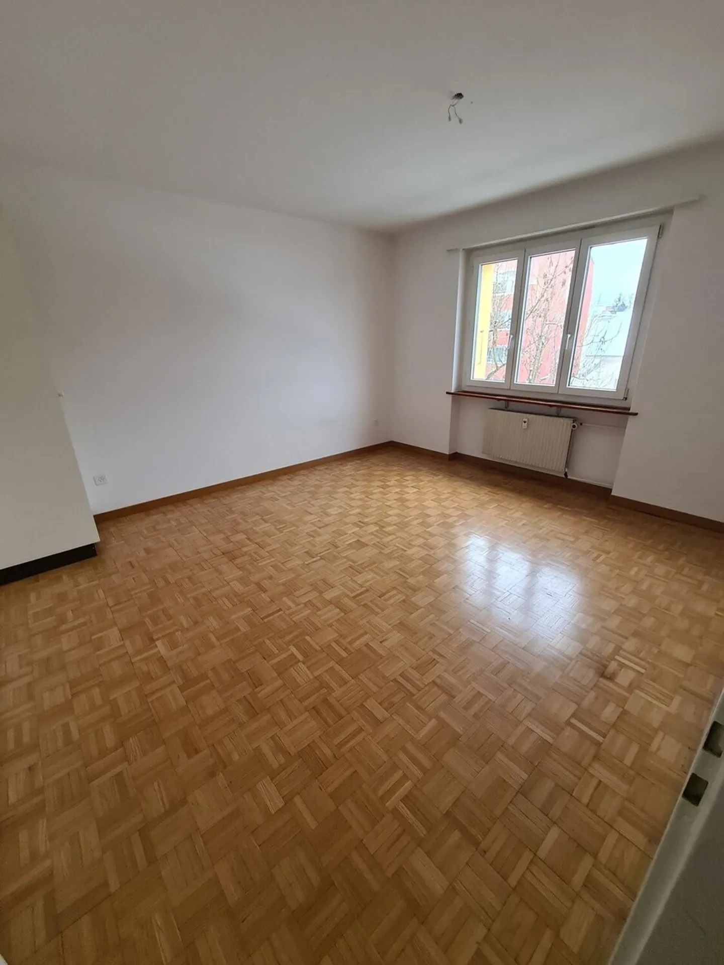 Appartamento 3.5 locali al 2° piano con balcone - Foto 9 di 10