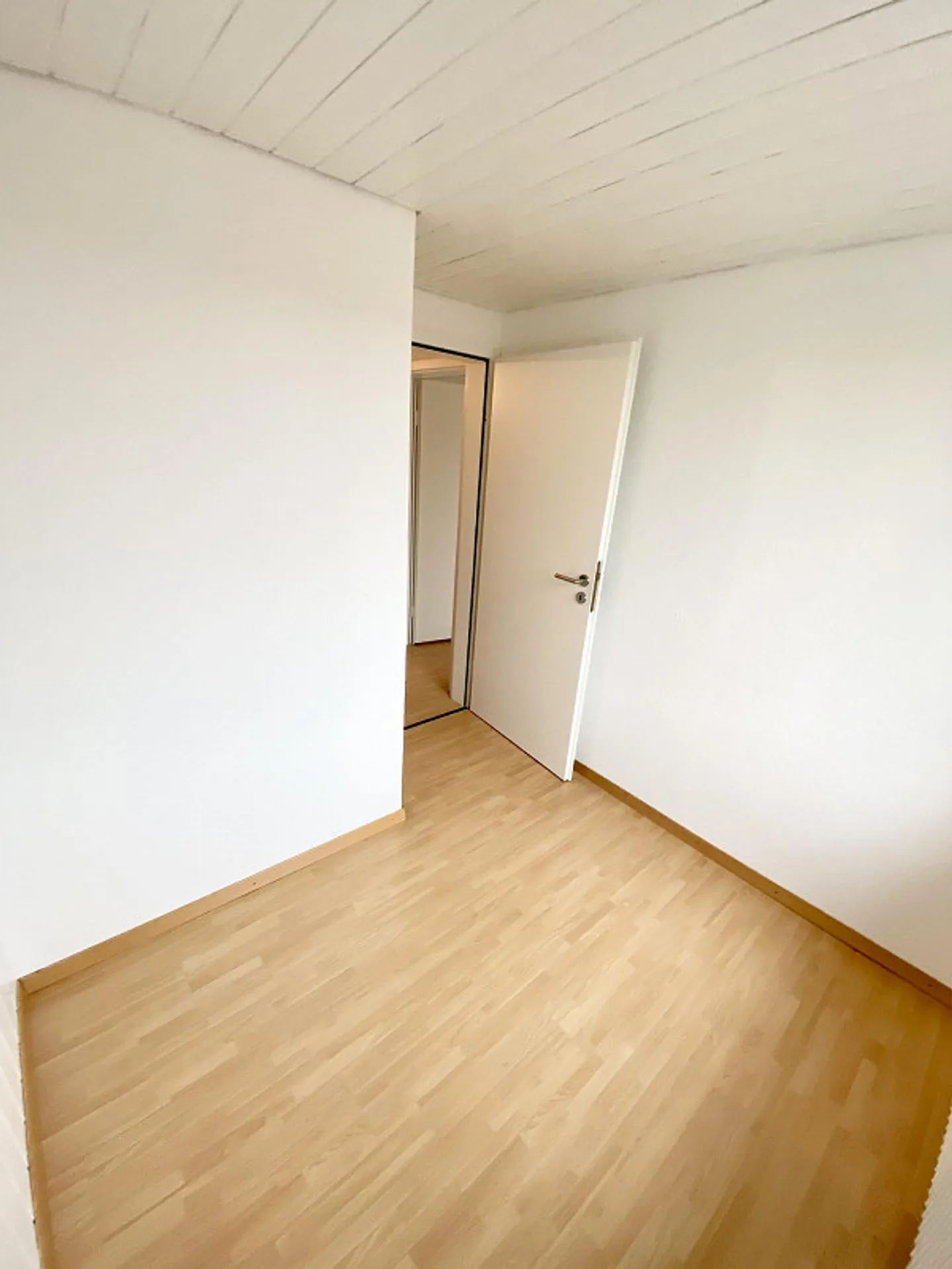 Appartement confortable de 4½ pièces dans une maison de 3 familles bien entretenue - Photo 13 sur 17