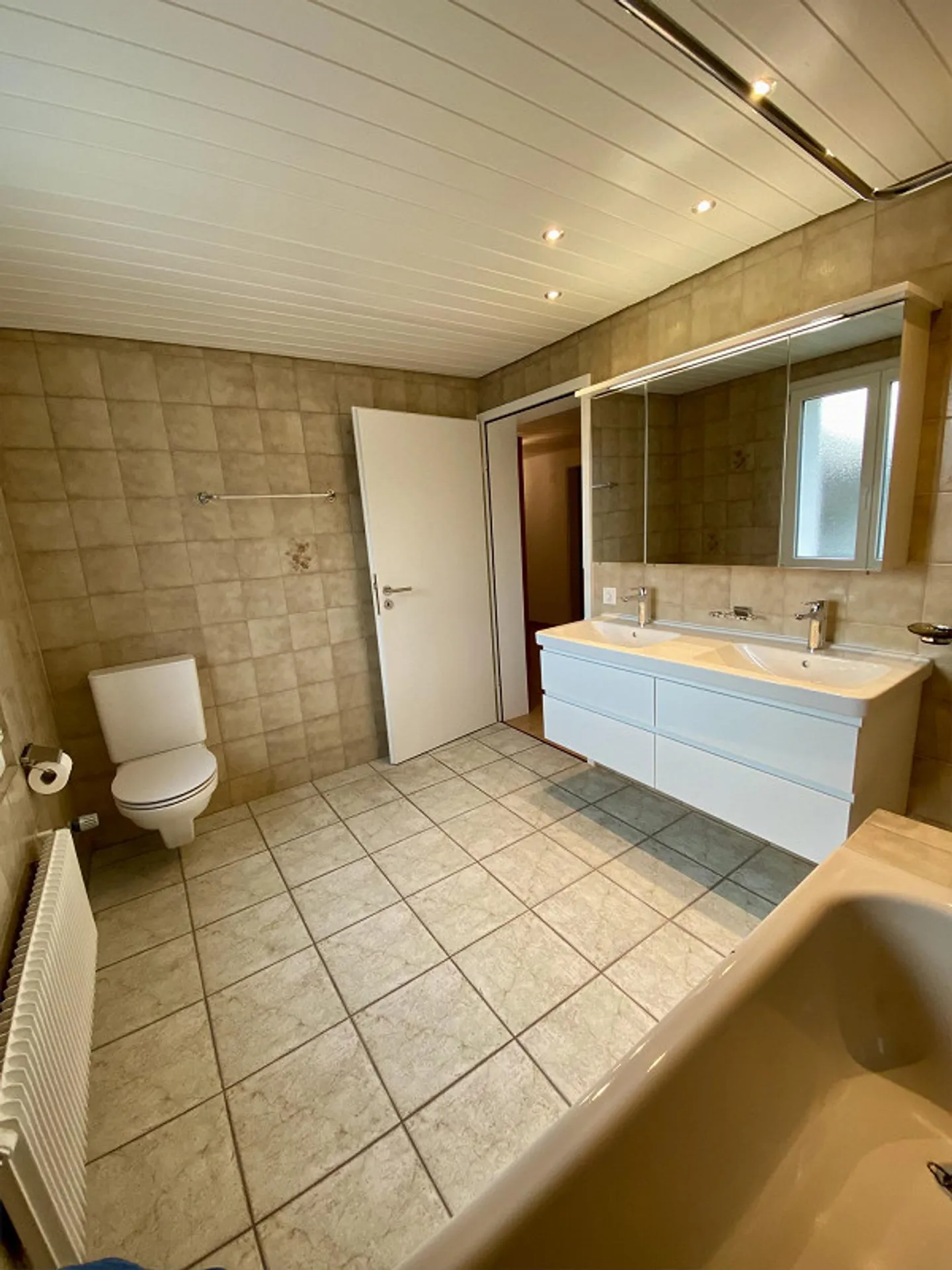 Appartement confortable de 4½ pièces dans une maison de 3 familles bien entretenue - Photo 14 sur 17