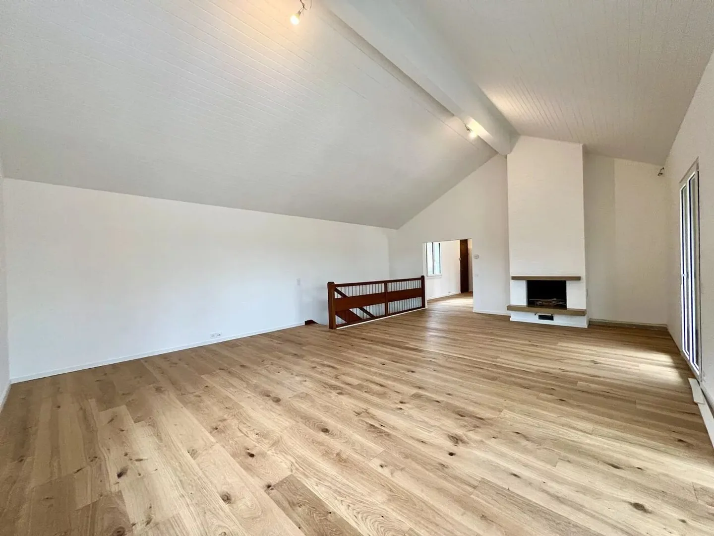 Villa Indipendente Ristrutturata con Piscina - Foto 4 di 18