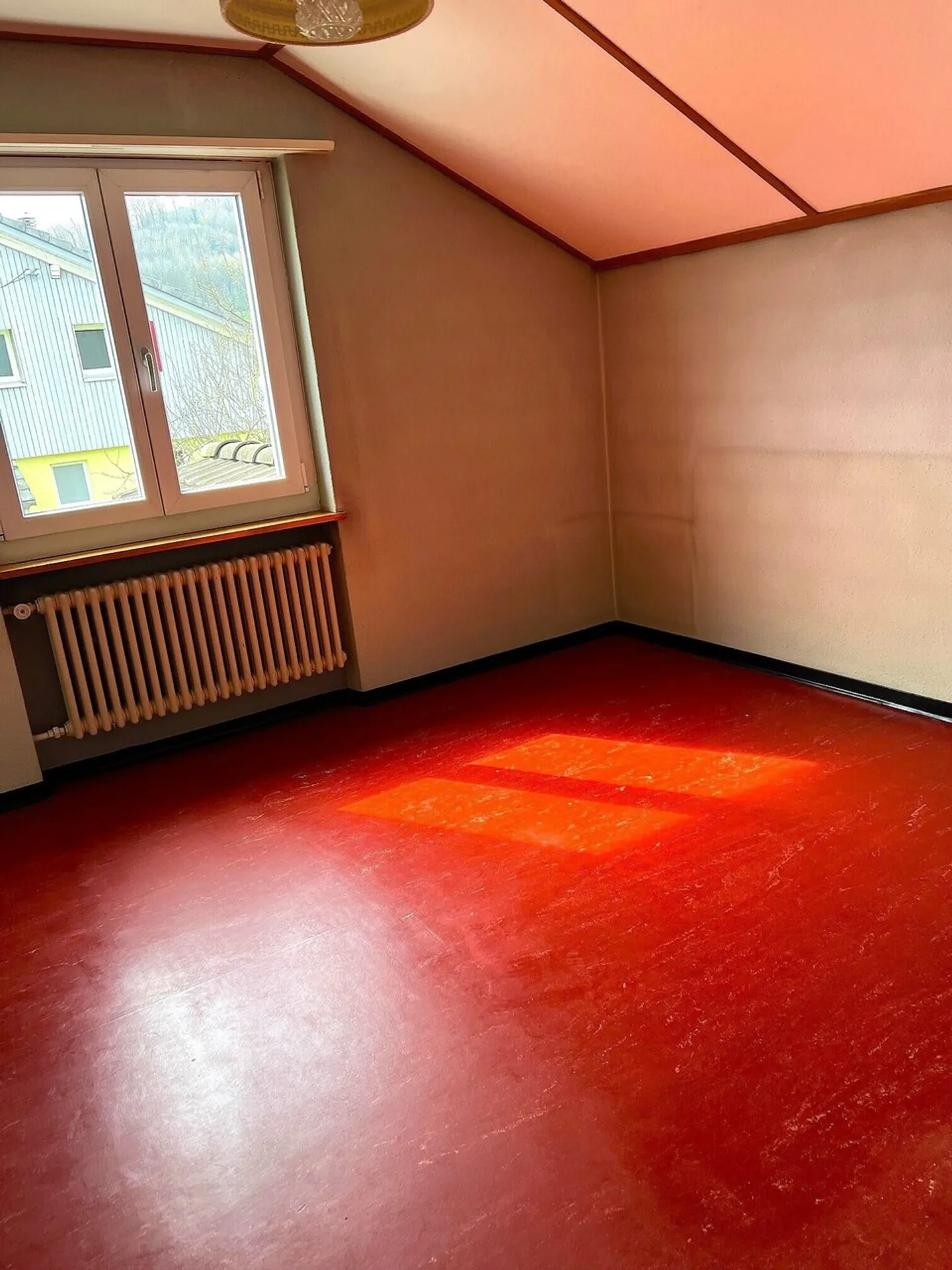 Zuhause ist dort, wo man sich wohlfühlt
Freistehendes EFH in Staufen - Foto 5 von 9