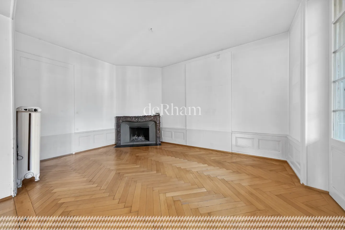 Proprietà caratteristica di 7,5 stanze con giardino - Foto 5 di 12