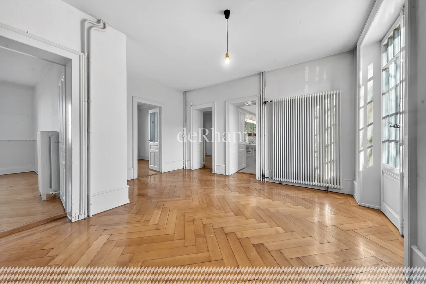 Proprietà caratteristica di 7,5 stanze con giardino - Foto 6 di 12