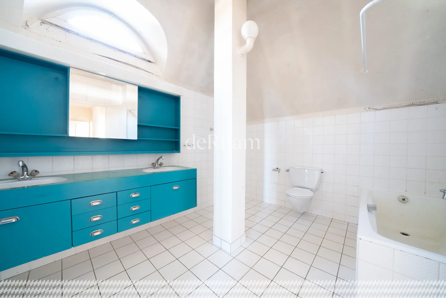 Proprietà caratteristica di 7,5 stanze con giardino - Foto 12 di 12