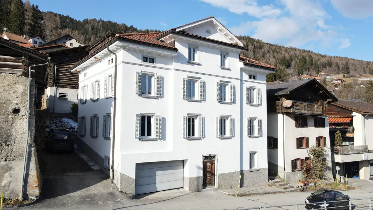 Frisch renovierte 4.5-Zimmerwohnungen mit Panorama in Malix - Foto 1 von 11