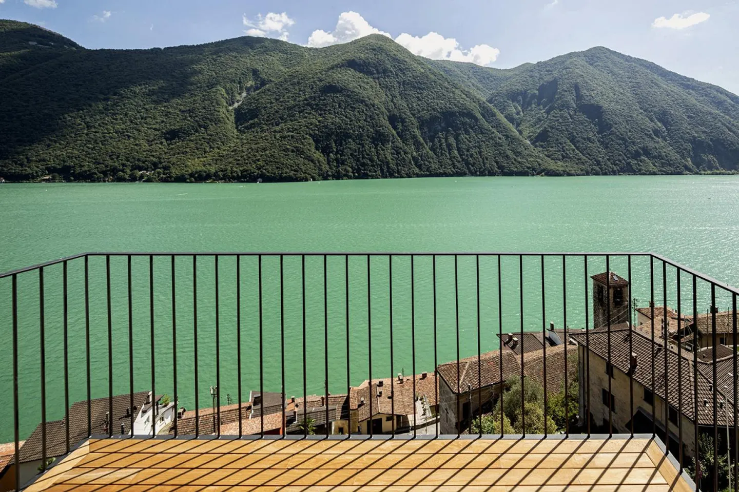 APPARTEMENT FANTASTIQUE DE 3,5 PIÈCES - AVEC UNE MAGNIFIQUE VUE SUR LE LAC DE LUGANO - Photo 4 sur 13