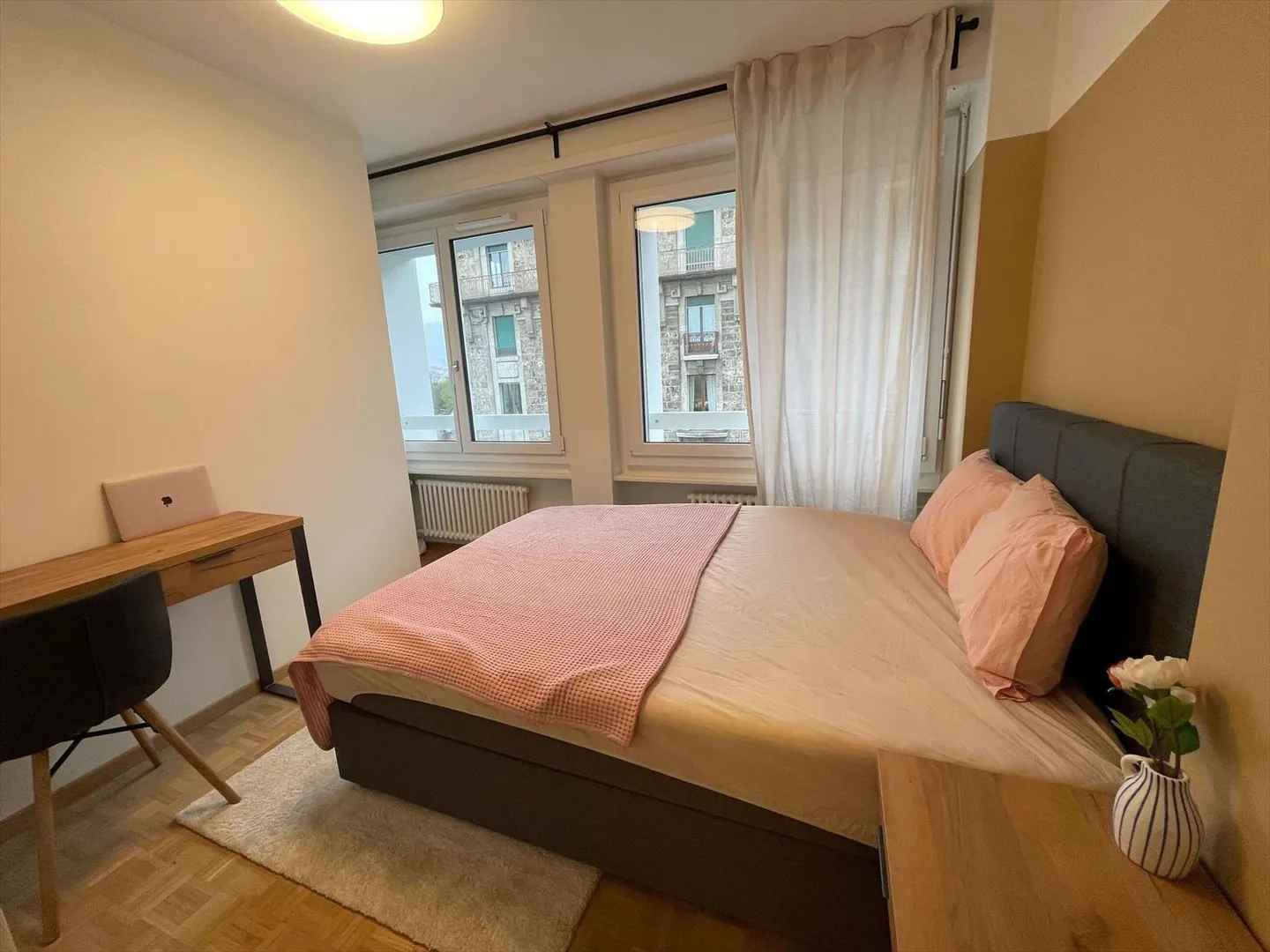 Room 1 piece - Photo 3 of 11