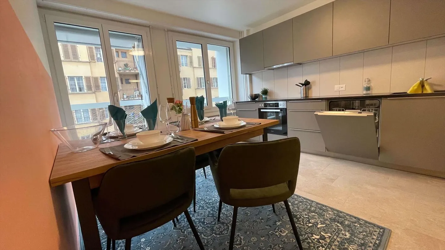 Room 1 piece - Photo 6 of 11