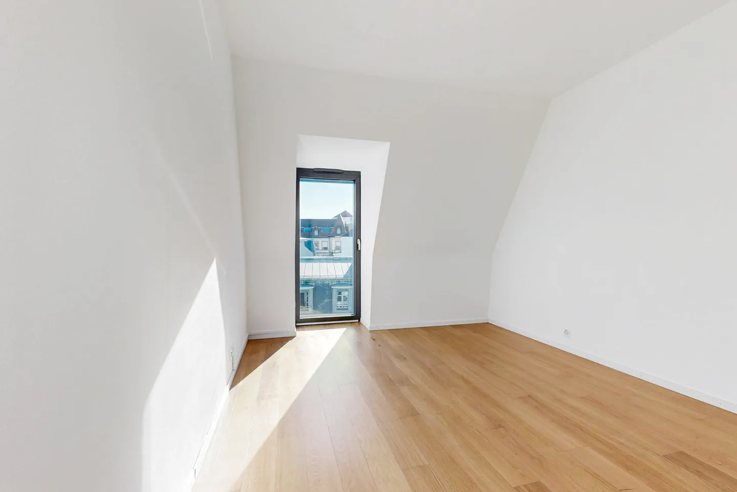 Superb apartment in a prestigious neighborhood! - Photo 6 of 9