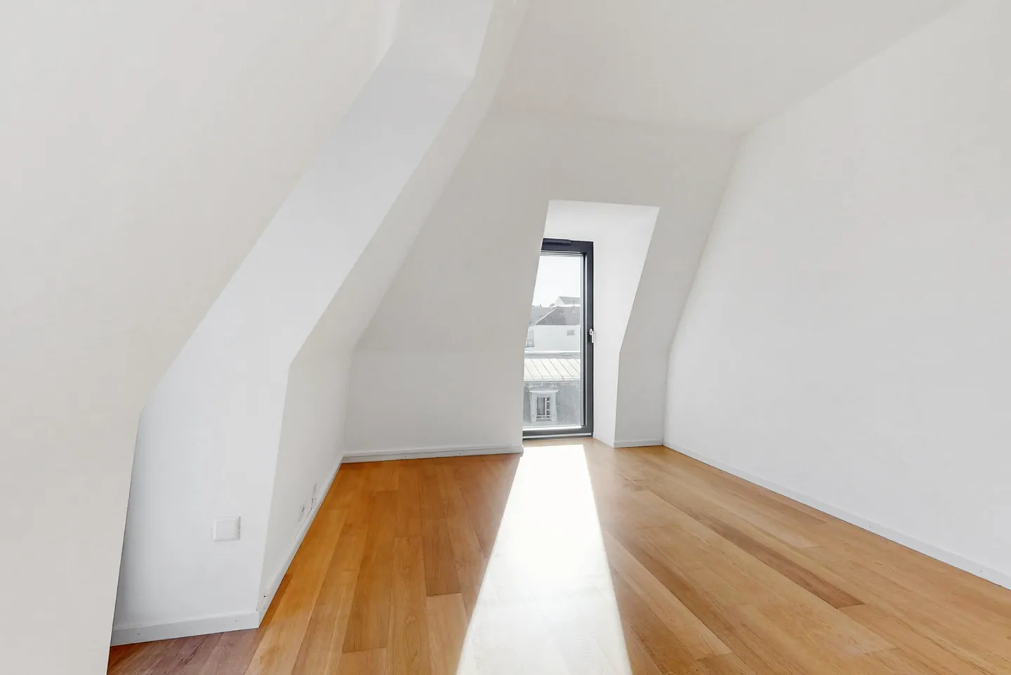 Superb apartment in a prestigious neighborhood! - Photo 9 of 9