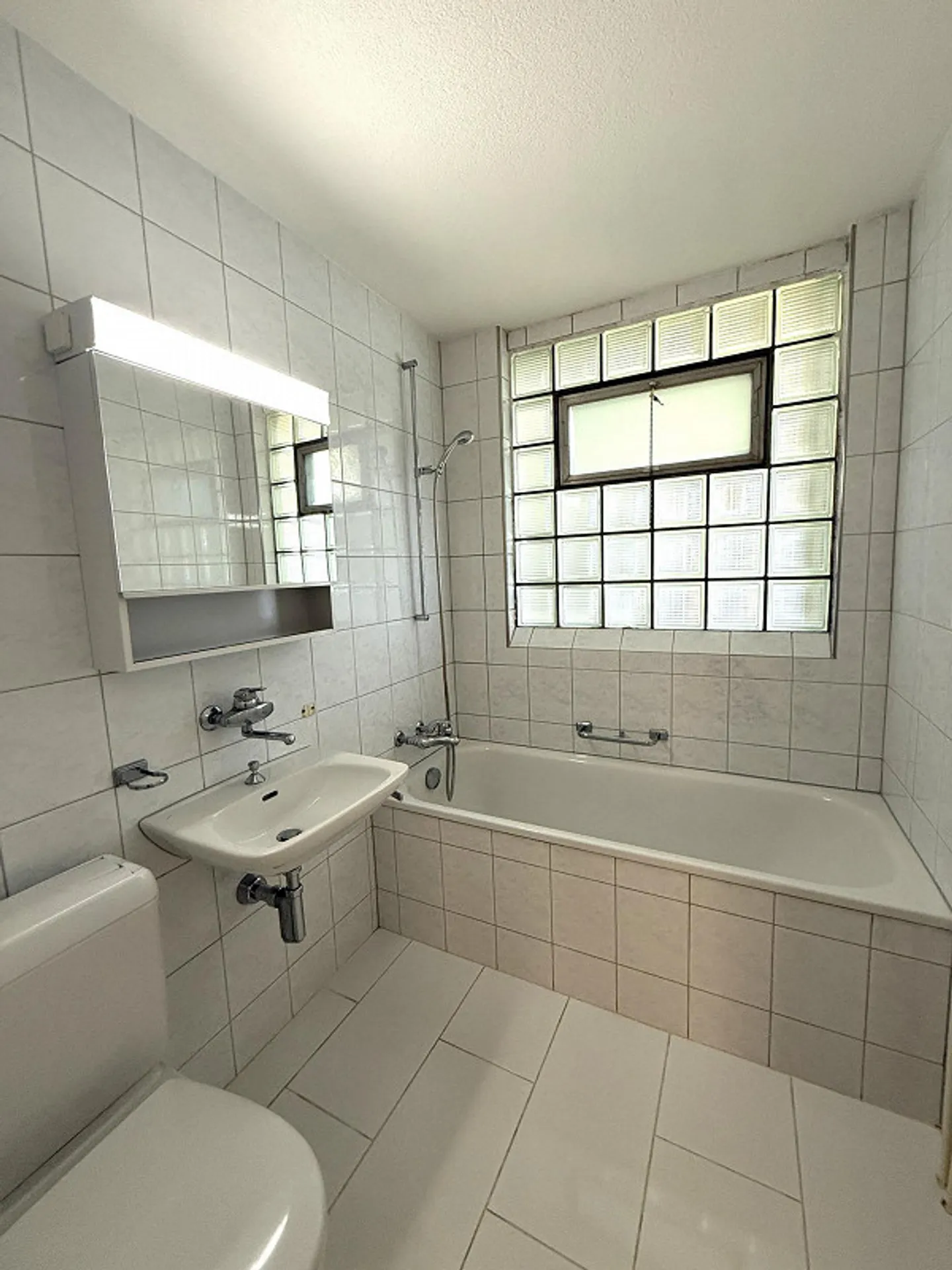 Appartamento spazioso 4.0 camere a prezzo accessibile - Foto 6 di 10