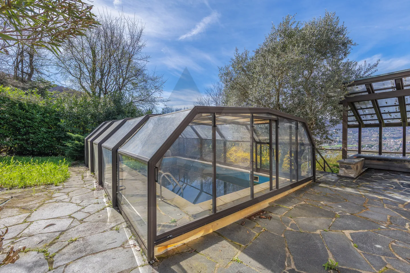 Villa con vista lago e potenziale - Foto 15 di 18