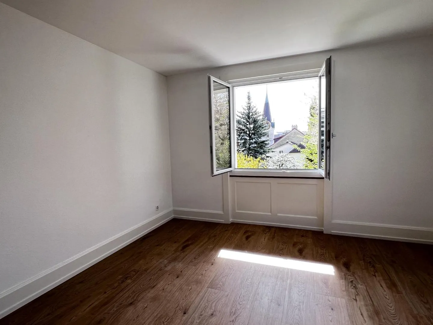 2.5 Room Apartment - Photo 4 of 9