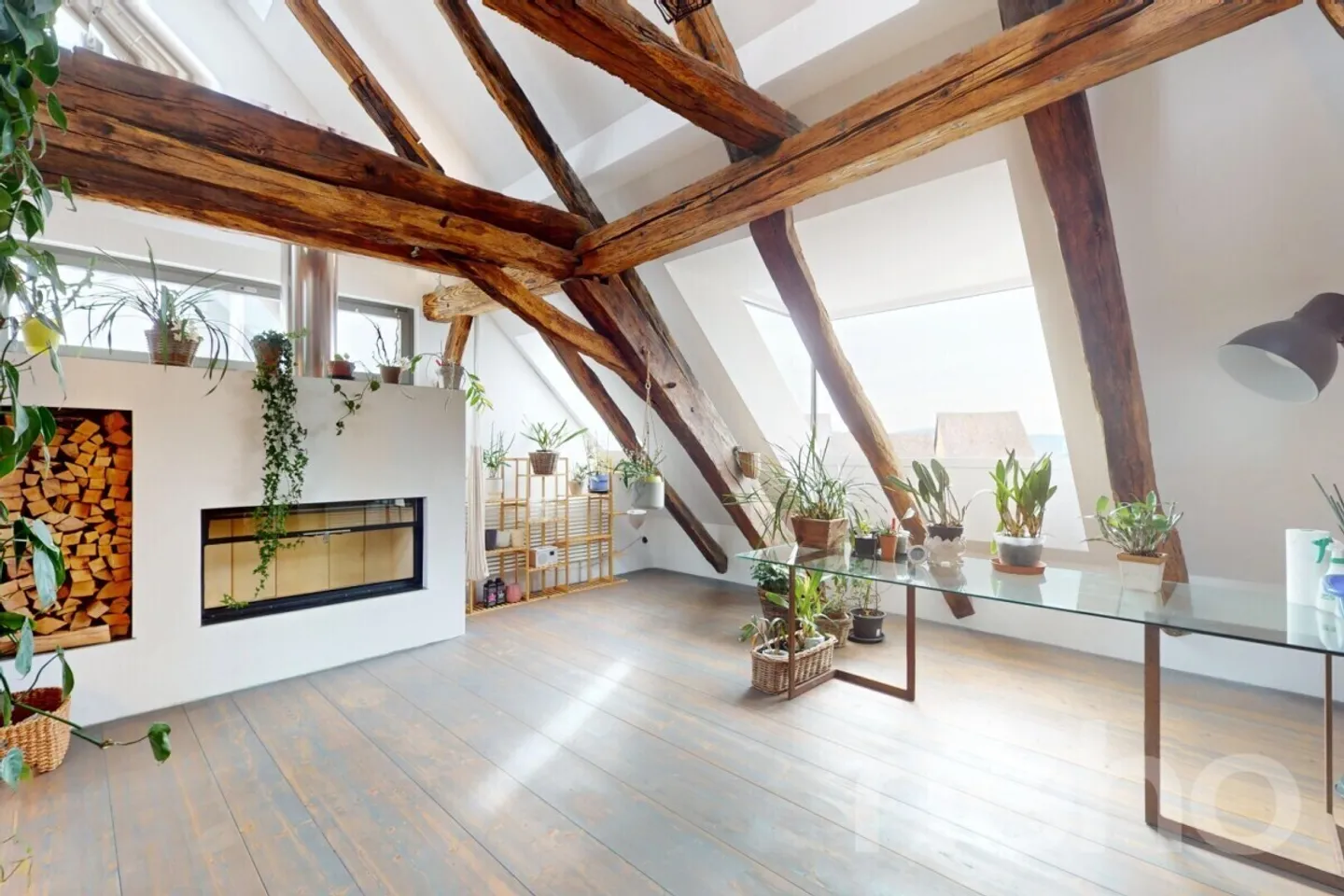 Bellissima casa a schiera angolare con molta storia e fascino - Foto 4 di 13
