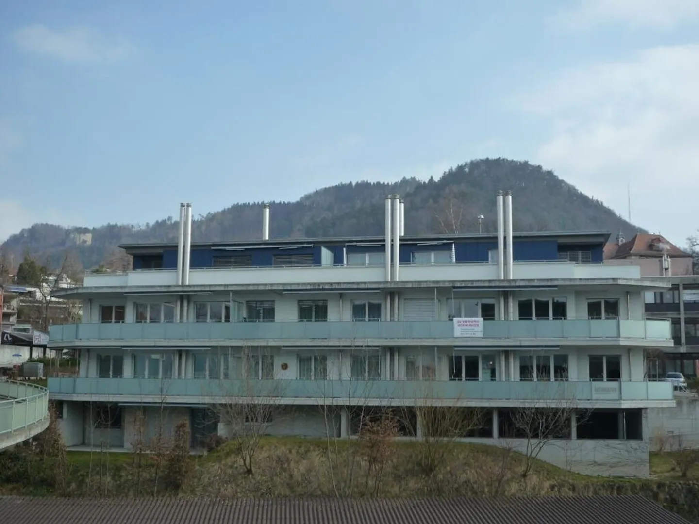 Modern 5.5-room penthouse apartment in Bolligen - Photo 1 of 9