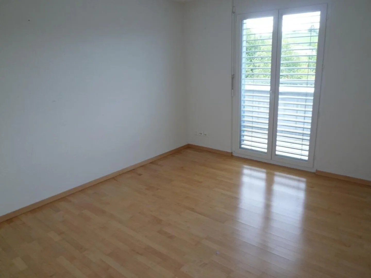 Modern 5.5-room penthouse apartment in Bolligen - Photo 5 of 9