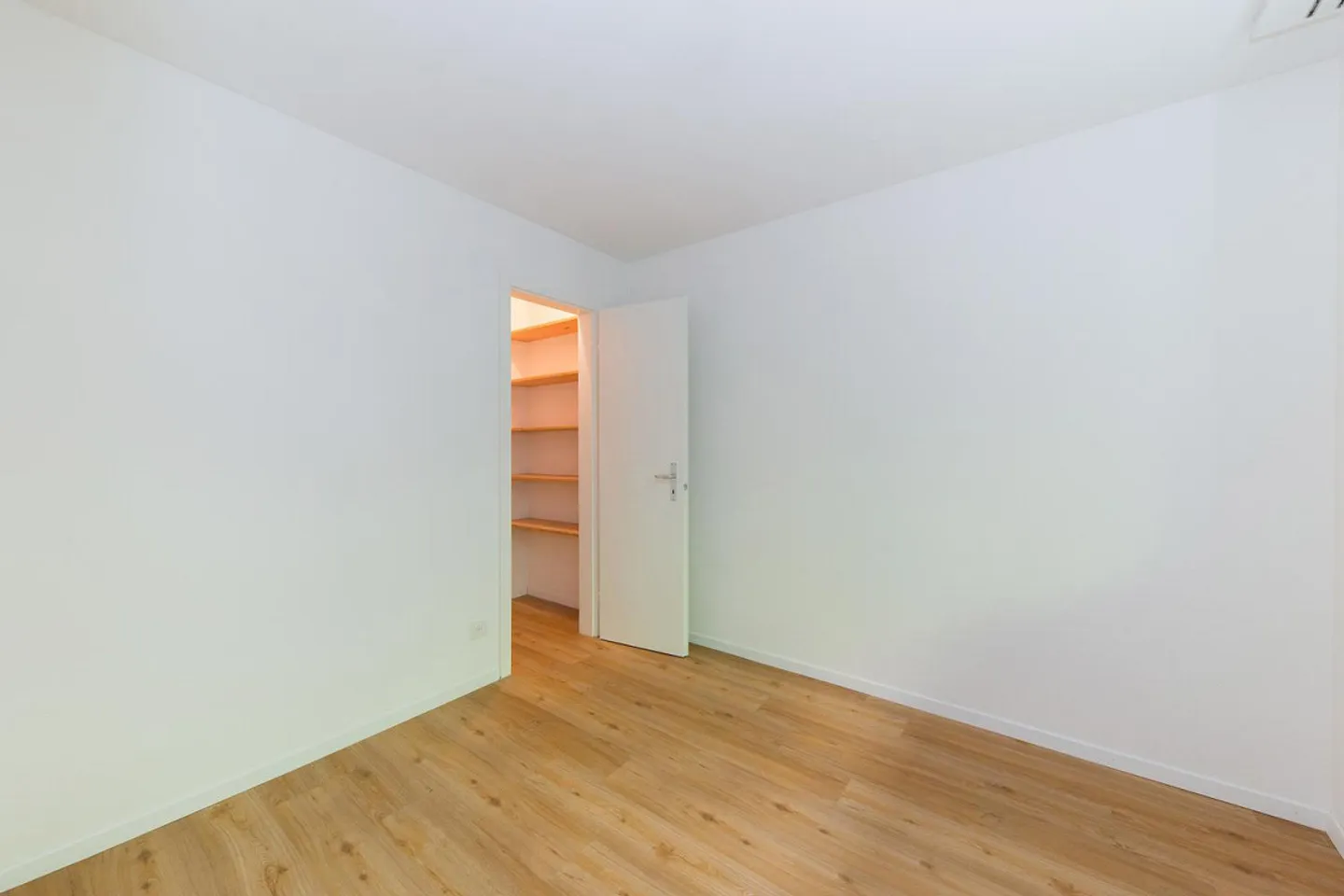 Bella zona residenziale tranquilla con vista - Foto 4 di 12