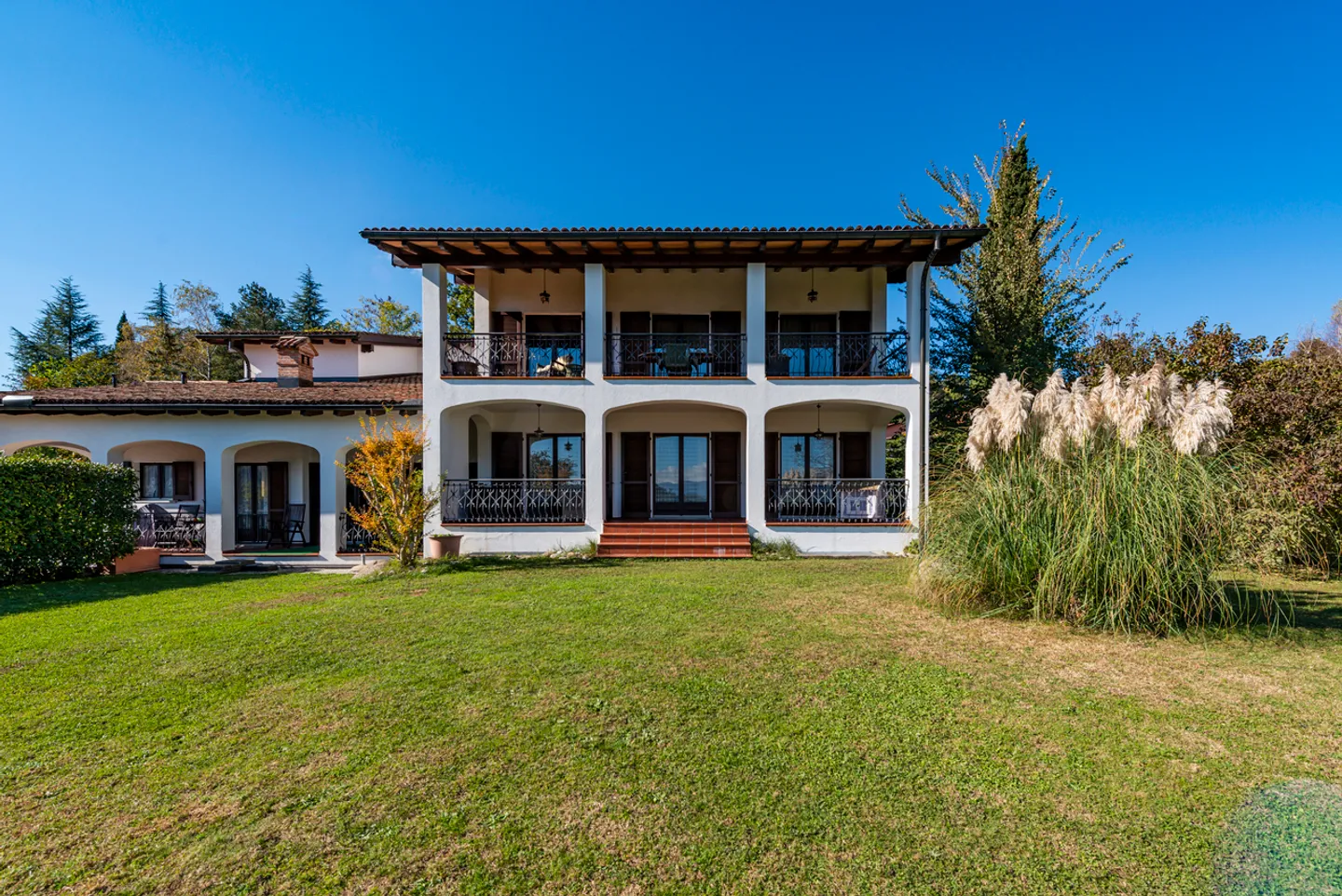 Mittelmeer Villa in Stabio - Foto 3 von 17