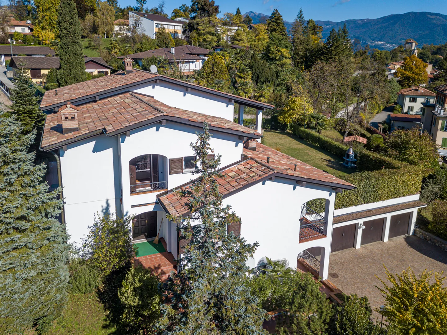 Mittelmeer Villa in Stabio - Foto 11 von 17