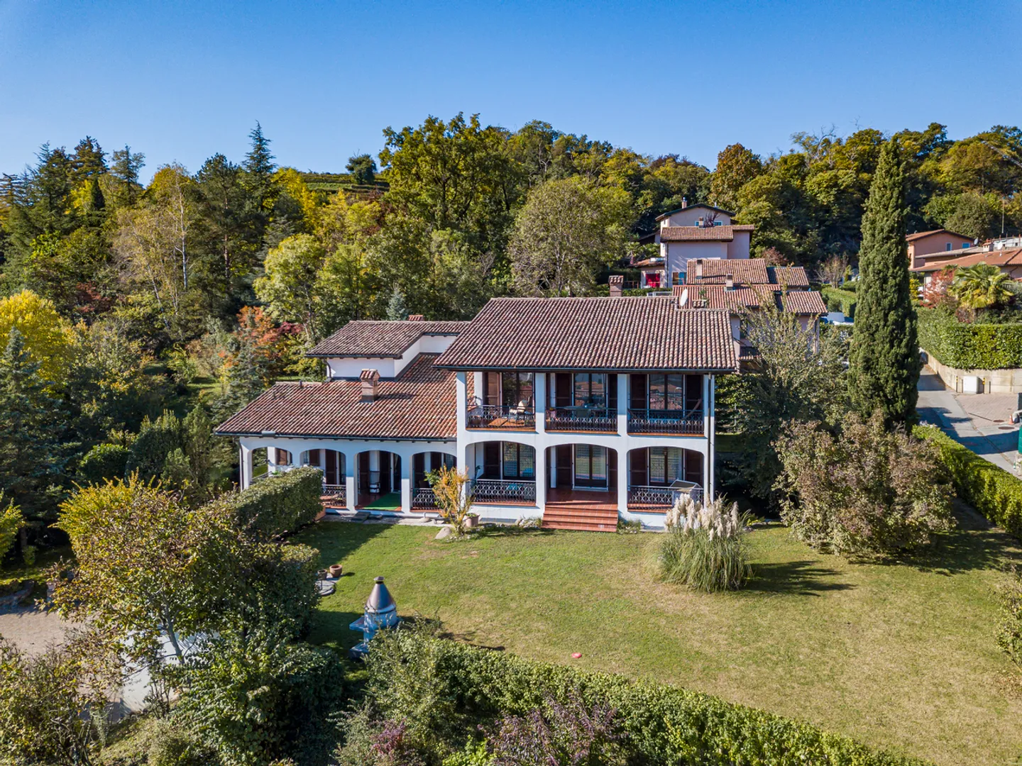 Mittelmeer Villa in Stabio - Foto 16 von 17