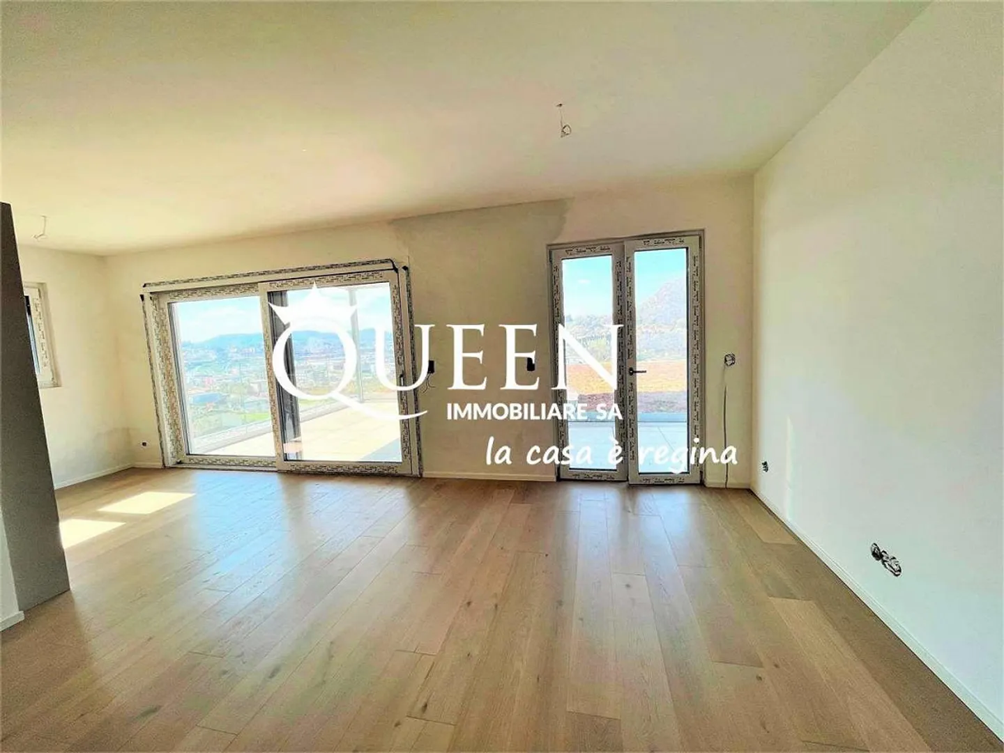 Mendrisio: Penthouse 3,5 Zimmer, 93 m², neu, große Panoramaterrasse - Foto 3 von 12