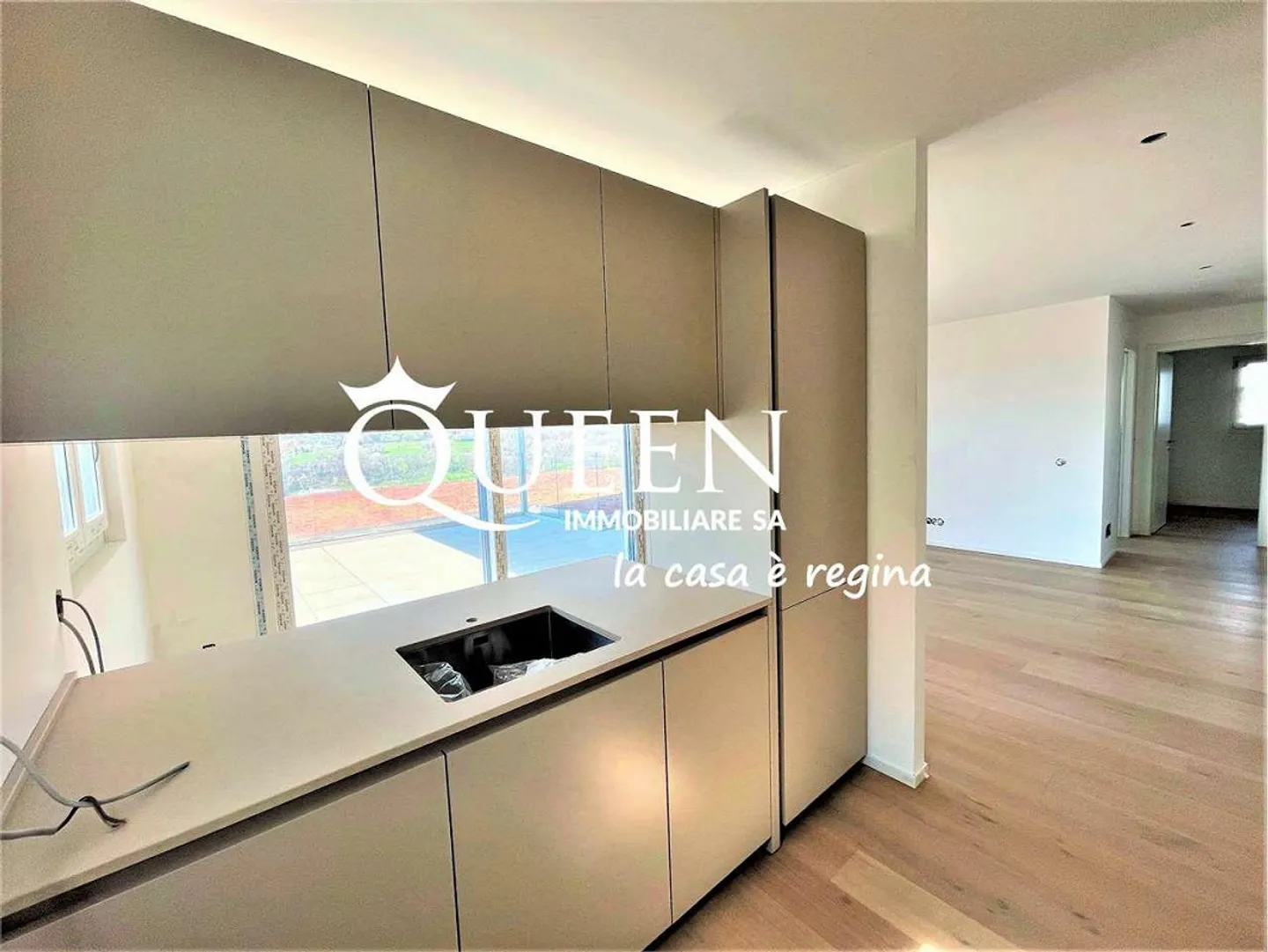 Mendrisio: Penthouse 3,5 Zimmer, 93 m², neu, große Panoramaterrasse - Foto 5 von 12