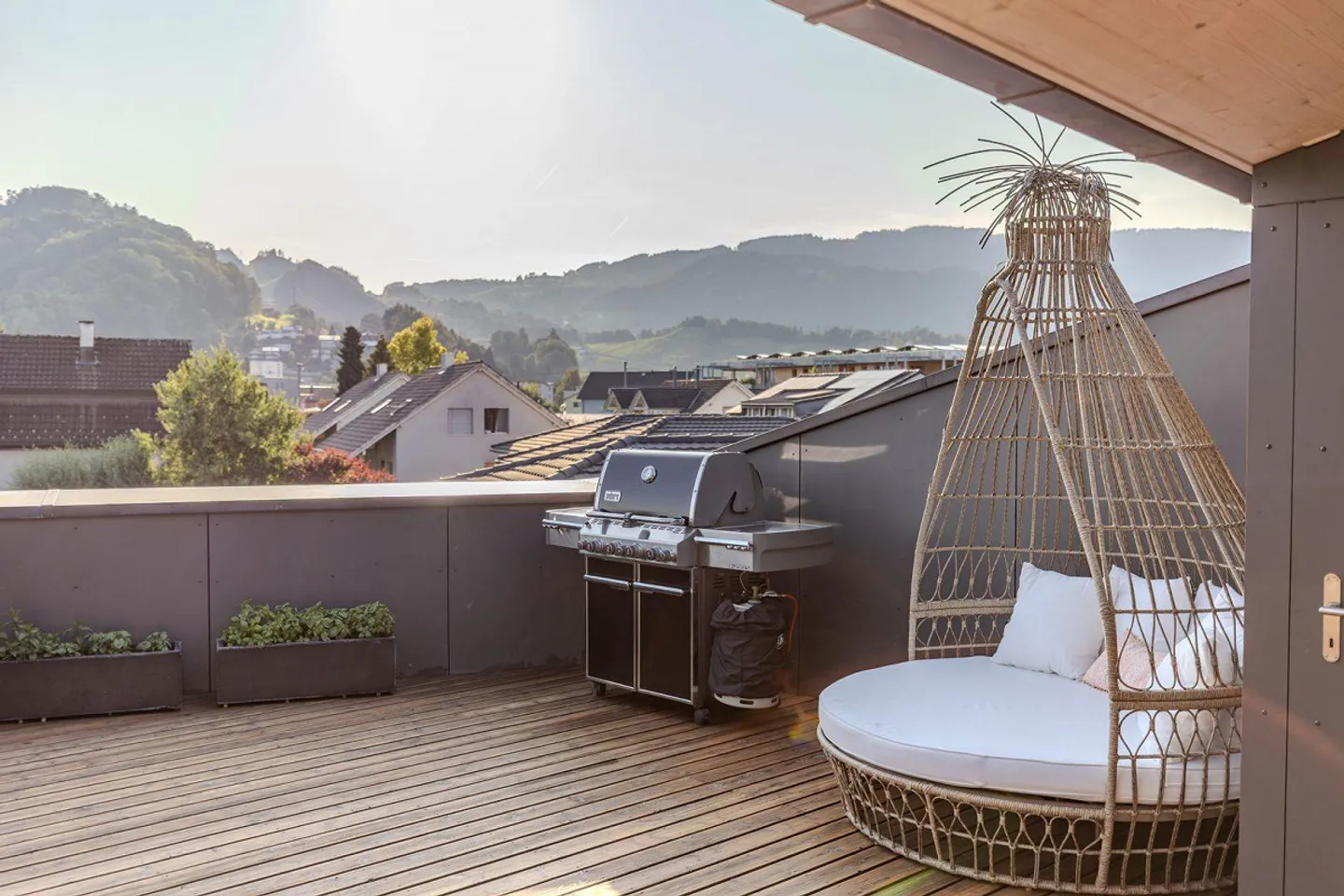 Architect's Penthouse over Widnau with 270° Alpine Panorama - Photo 3 of 16